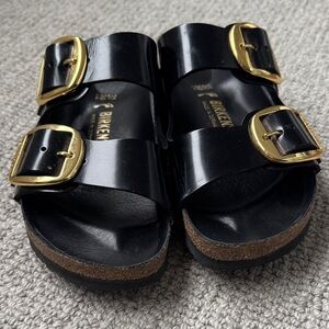 Birkenstock Glossy Black Sandals with Gold Accents Sz 37
